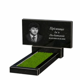 Основное Памятник на могилу из гранита высотой 70 см одинарный из черного гранита Коростышев без резных работ к1-kor-npf-50-100-08-001