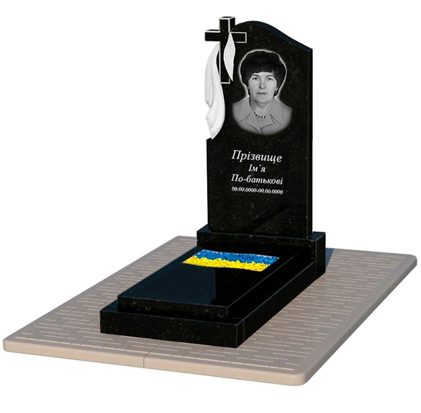 Основное Гранитный памятник с вырезанным флагом одинарный из черного гранита Коростышев к6-kor-pf-100-50-08-142-pbd2