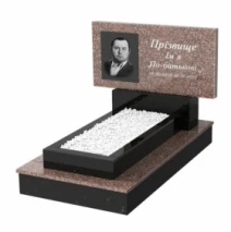 Гранитный памятник с цоколем одинарный из гранита Токовский Коростышевский без резных работ к1-tok-kor-pf-40-80-05-001-ck