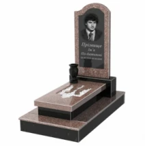 Памятник на кладбище из гранита с Трезубом вырезанным одинарный из гранита Токовский Коростышевский к8-tok-kor-npf-80-40-05-011-R-ck