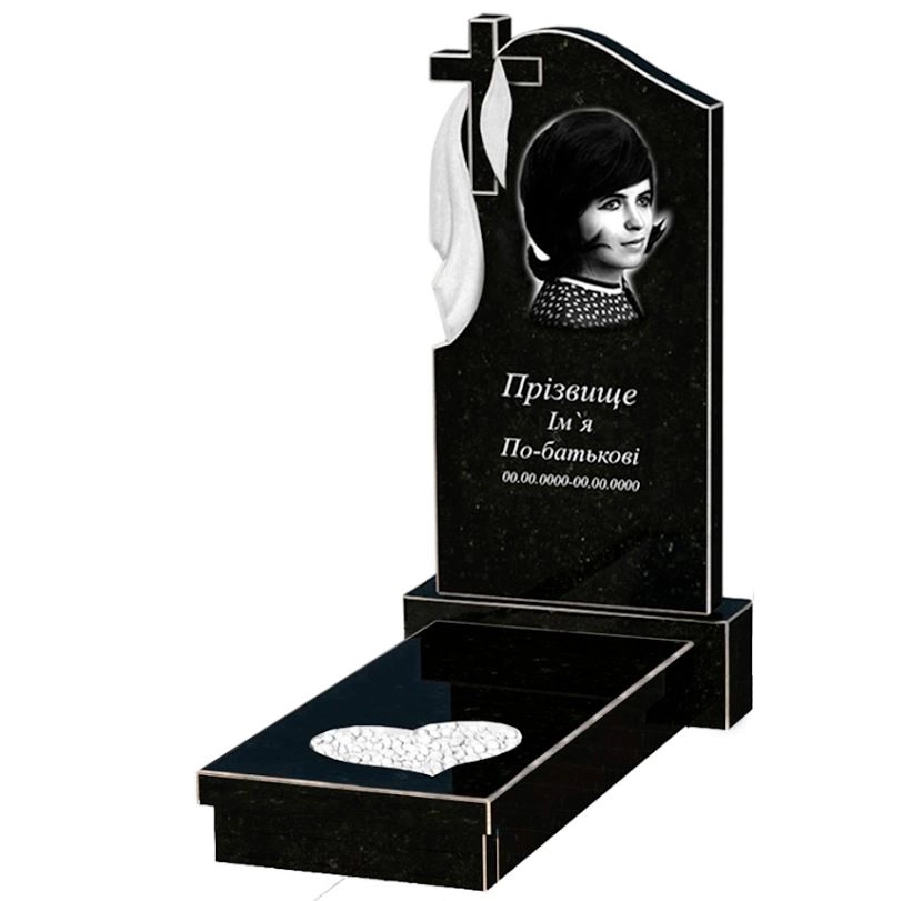Основне Надгробок на могилу із граніту дівчинам одинарний із чорного граніту Коростишів з серцем різьблена робота к11-kor-npf-100-50-08-142