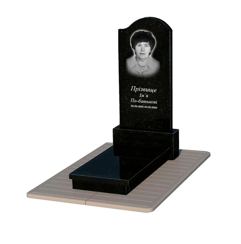 Основное Гранитный памятник широкого размера одинарный из черного гранита Коростышев с волной резной к10-kor-pf-120-60-08-011-r-pbd3