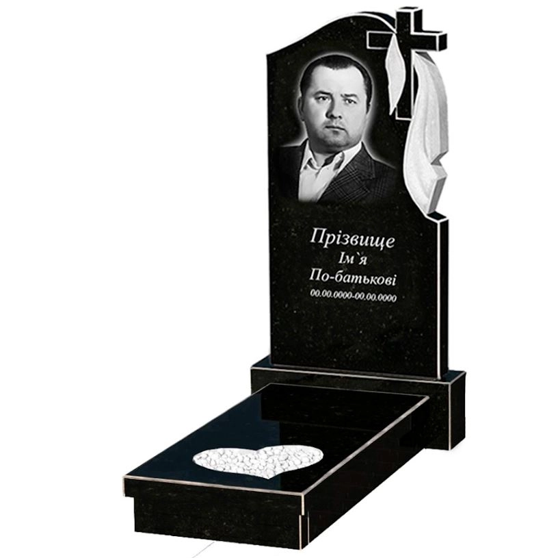 Основное Памятник из гранита среднего размера одинарный из черного гранита Коростышев с сердцем резная работа к11-kor-npf-100-50-08-142-r