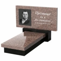 Памятник из гранита низкий одинарный из гранита Токовский Коростышевский без резных работ к10-tok-kor-pf-40-80-05-001