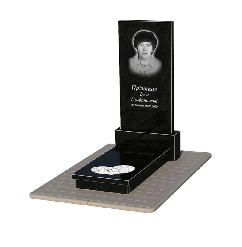 Основне Пам'ятник із граніту мамі одинарний із чорного граніту Коростишів з серцем різьблена робота к11-kor-npf-120-60-08-001-pbd3