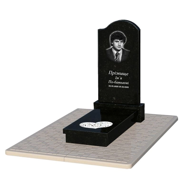 Основне Гранітний пам'ятник з серцем різьблена робота одинарний із чорного граніту Коростишів к11-kor-pf-100-50-08-011-r-pbd2