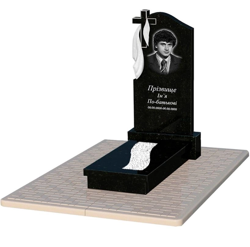 Основне Гранітний пам'ятник з плащаницею різьбленої форми одинарний із чорного граніту Коростишів к23-kor-pf-100-50-08-142-pbd2