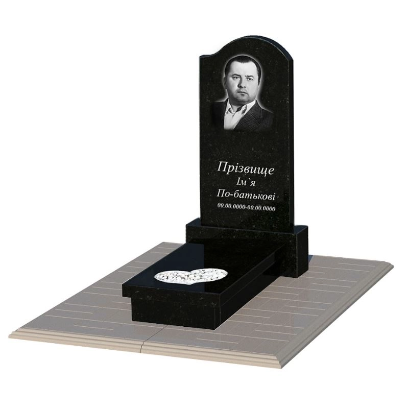 Основное Гранитный памятник мужской одинарный из черного гранита Коростышев с сердцем резная работа к11-kor-pf-80-40-05-011-r-pbd1