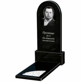 Основное Гранітний пам'ятник з вирізаним куточком одинарний із чорного граніту Коростишів к9-kor-npf-120-60-08-006