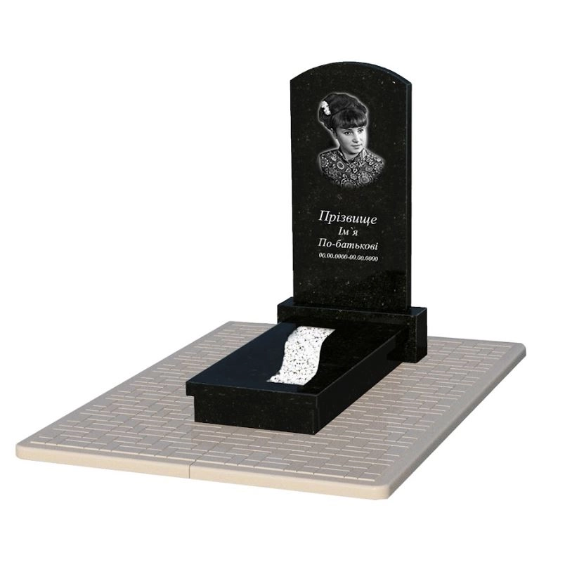 Основное Гранитный памятник с вырезанной полосой одинарный из черного гранита Коростышев Дуга 009 к23-kor-pf-100-50-08-009-pbd2