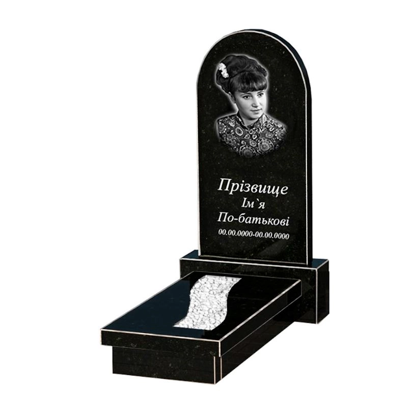 Основное Гранитный памятник полукруглой формы одинарный из черного гранита Коростышев с вырезанной полосой с полукруглой стелой к23-kor-npf-80-40-08-006