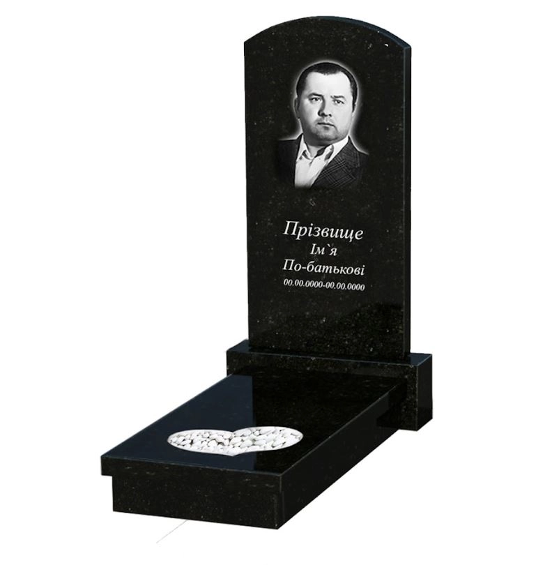 Основне Гранітний пам'ятник з серцем різьблена робота одинарний із чорного граніту Коростишів к11-kor-pf-100-50-08-009