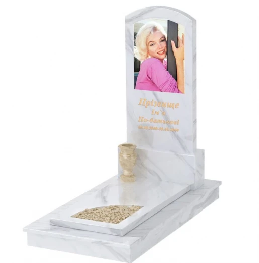 Мармуровий пам'ятник з каменю Греція одинарний з білого мармуру Волокас з вирізаним куточком к9-vol-pf-120-60-08-009-ck