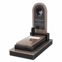 Гранітний пам'ятник з різним прапором одинарний з граніту Токівський Коростишевський з полукруглою стелою к6-tok-kor-npf-80-40-05-006-ck