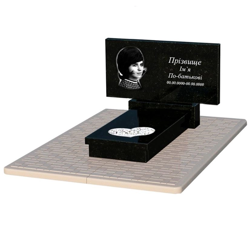 Основне Надгробок із граніту середнього розміру одинарний із чорного граніту Коростишів з серцем різьблена робота к11-kor-pf-50-100-08-001-pbd2